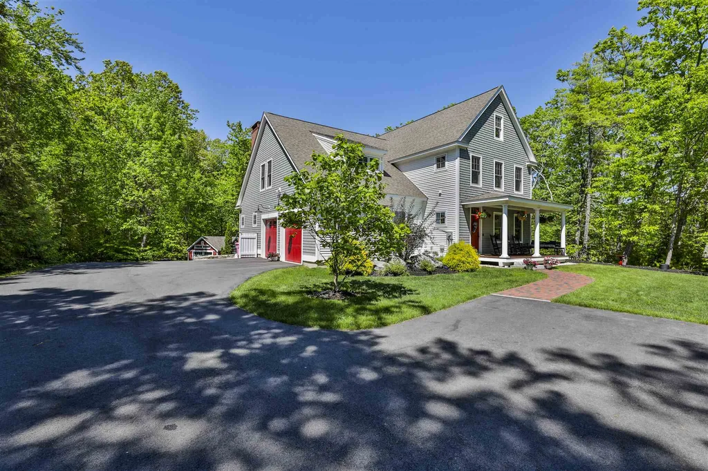 11 Founders Way Amherst NH 03031