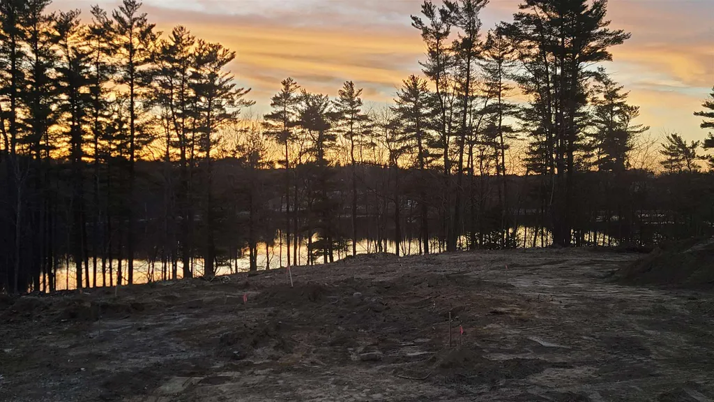 2 Scarlett Lane Rollinsford NH 03869