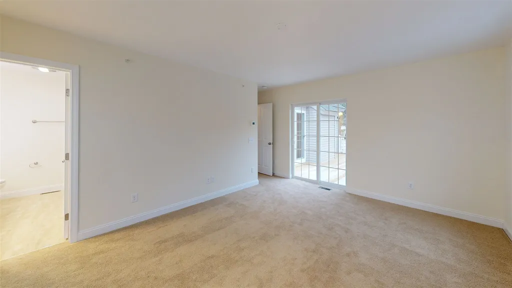29 Ward Way Danville NH 03819