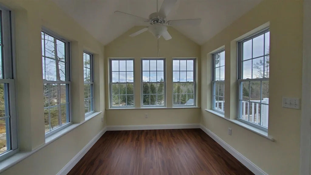 29 Ward Way Danville NH 03819