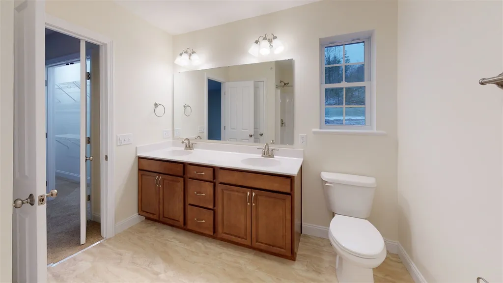 29 Ward Way Danville NH 03819
