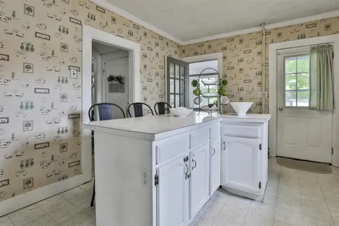 25 Burke Street Nashua NH 03060