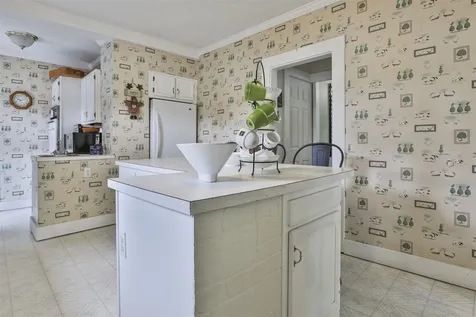 25 Burke Street Nashua NH 03060