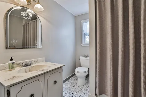 25 Burke Street Nashua NH 03060
