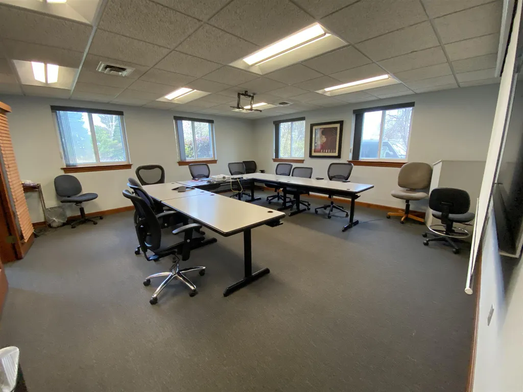 592 Harvey Road Manchester NH 03103