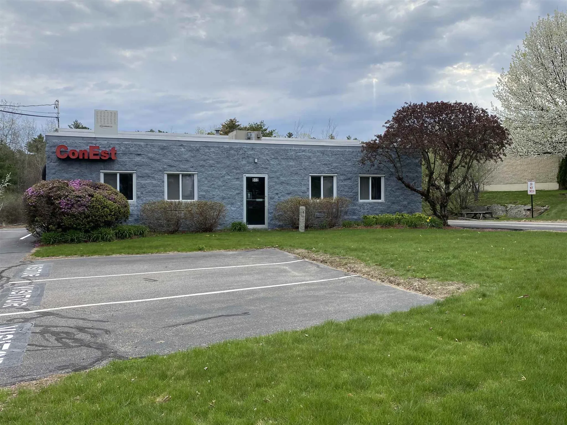 592 Harvey Road Manchester NH 03103
