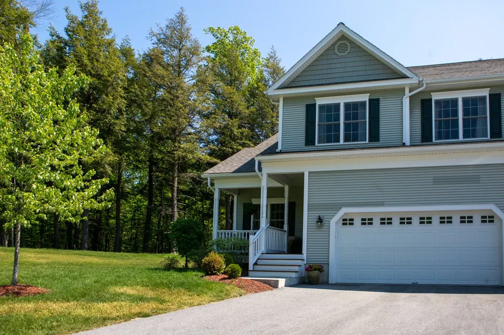 43 Dunbar Drive Essex VT 05452