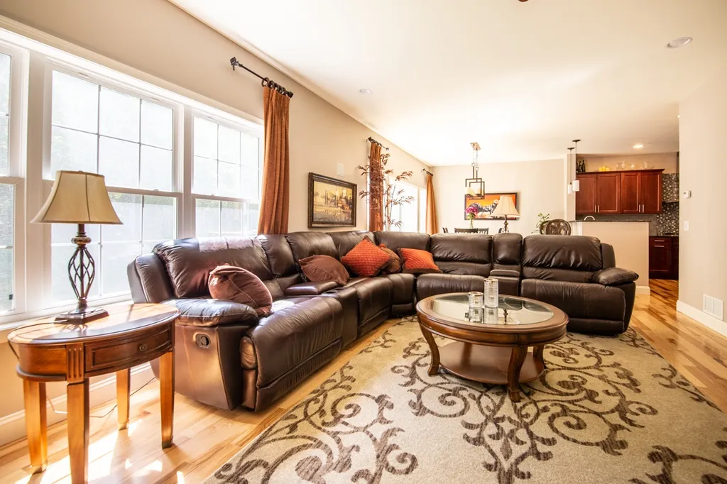 43 Dunbar Drive Essex VT 05452