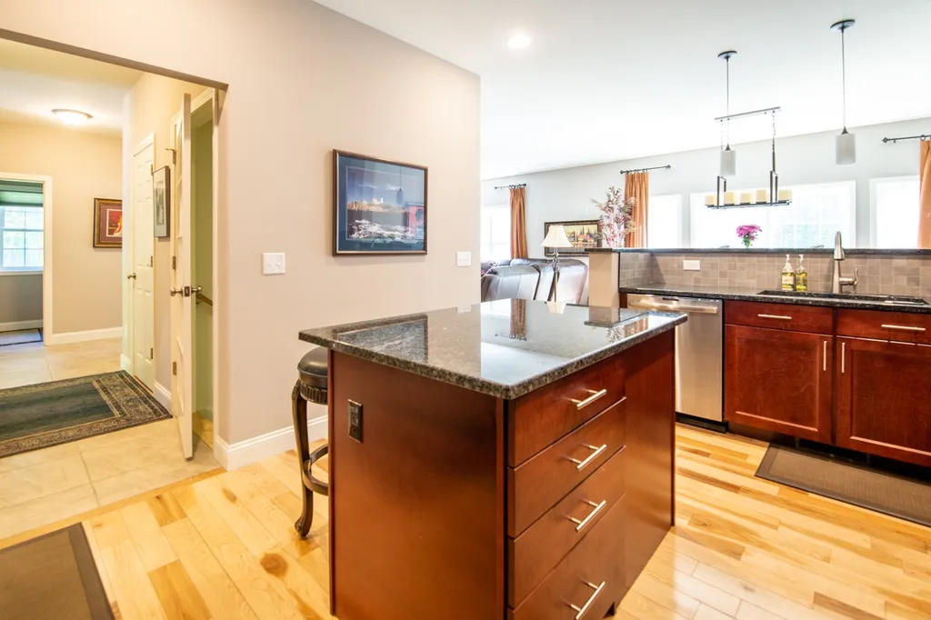 43 Dunbar Drive Essex VT 05452