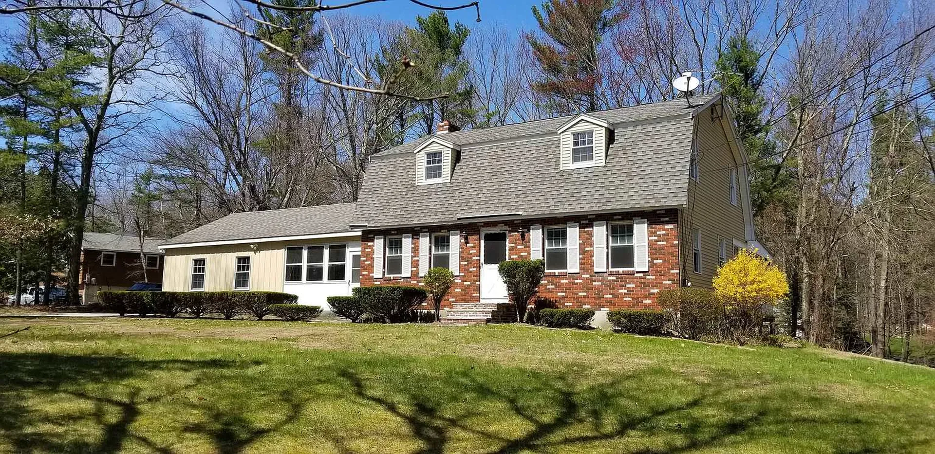 56 Londonderry Road Windham NH 03087