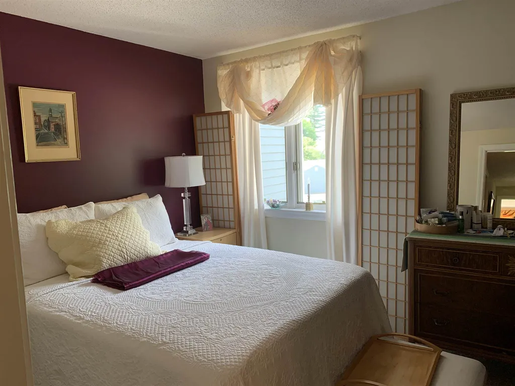 34 Circle Drive Ashland NH 03217