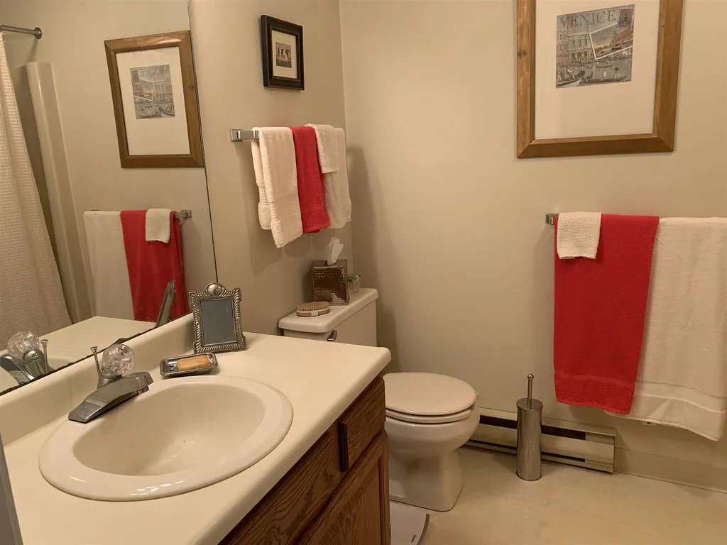 34 Circle Drive Ashland NH 03217