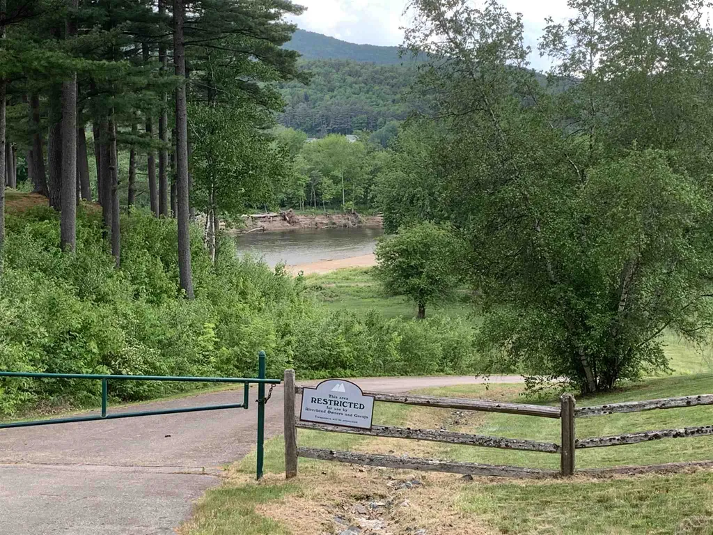 34 Circle Drive Ashland NH 03217