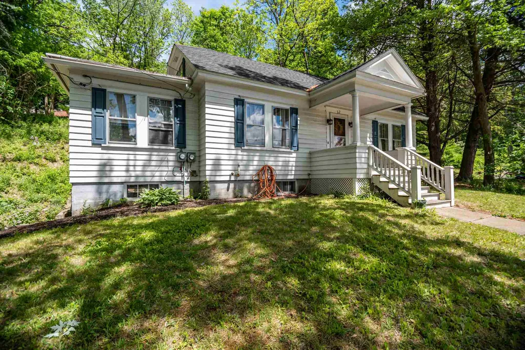 62 Oak Street Dover NH 03820