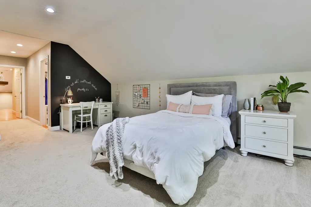 87 Tirrell Road Bedford NH 03110