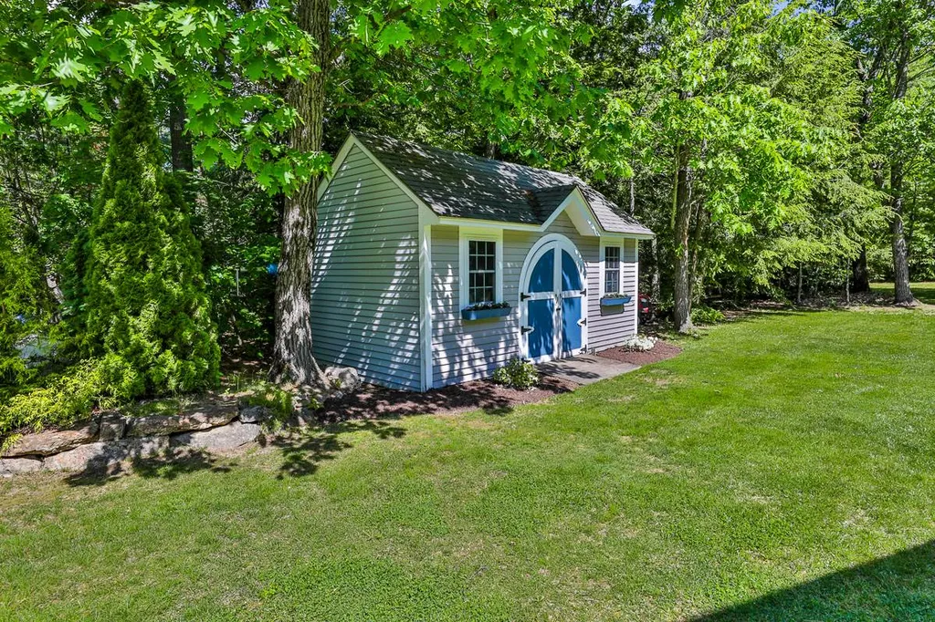 87 Tirrell Road Bedford NH 03110