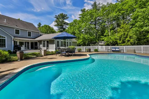 87 Tirrell Road Bedford NH 03110