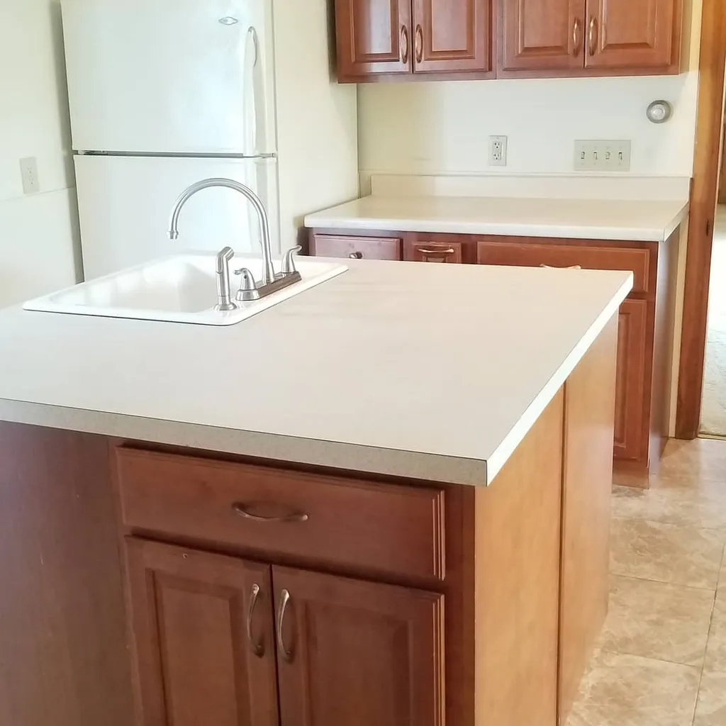32 Crown Street Nashua NH 03060