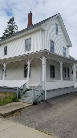 32 Crown Street Nashua NH 03060