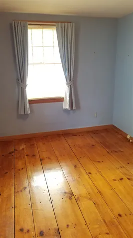 32 Crown Street Nashua NH 03060
