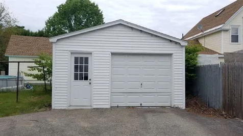 32 Crown Street Nashua NH 03060