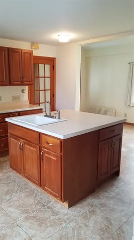 32 Crown Street Nashua NH 03060
