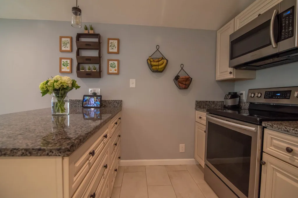 48 Ministerial Road Windham NH 03087