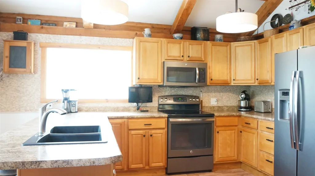 73 Branch Road Weare NH 03281