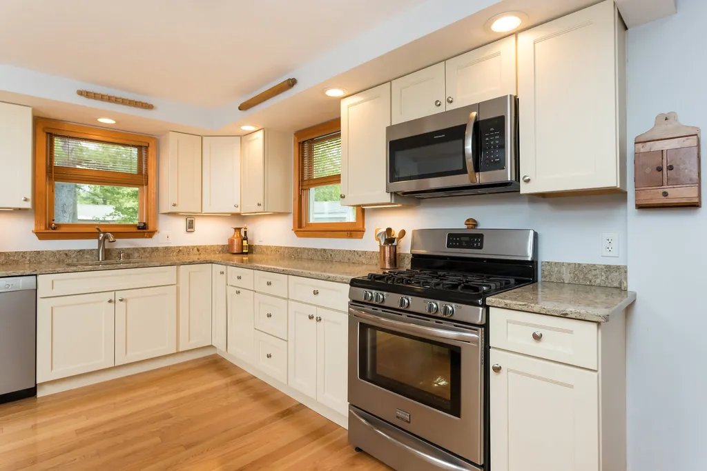 118 Saint James Avenue Milton NH 03851