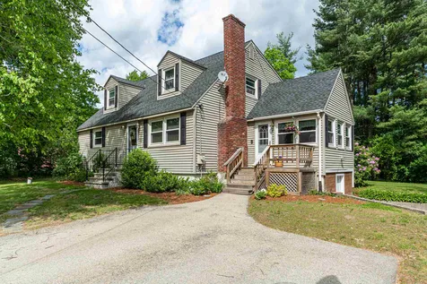 15 Rita Avenue Hudson NH 03051