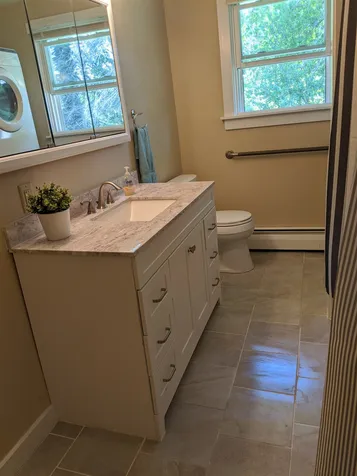 10 Georgia Avenue Enfield NH 03748