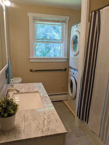 10 Georgia Avenue Enfield NH 03748