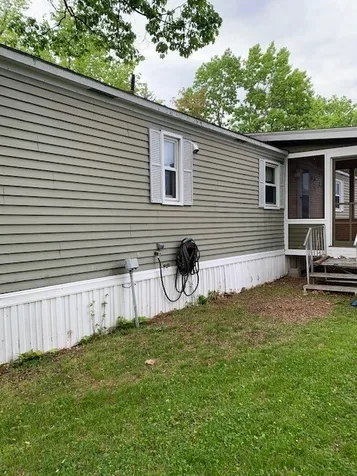 14 Ivy Lane Franklin NH 03235