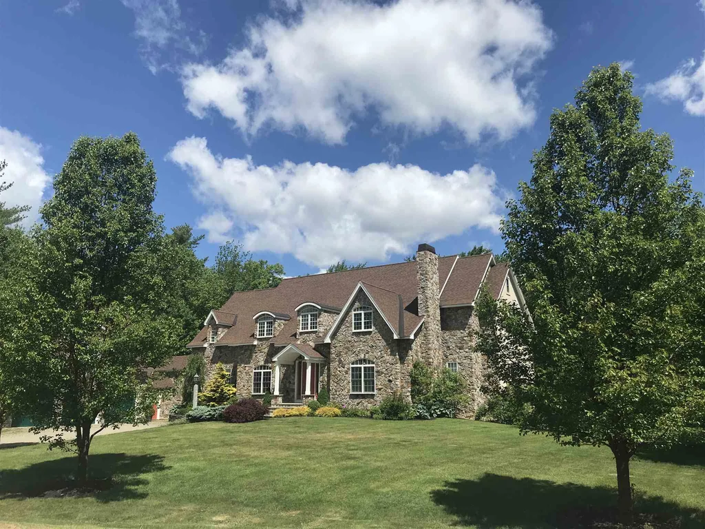 5 Whitehorse Drive Rye NH 03870