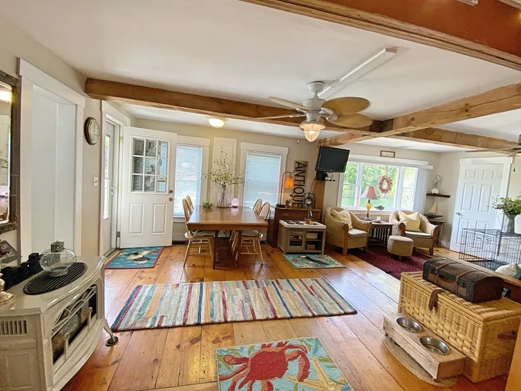 24 Riverside Court Laconia NH 03246