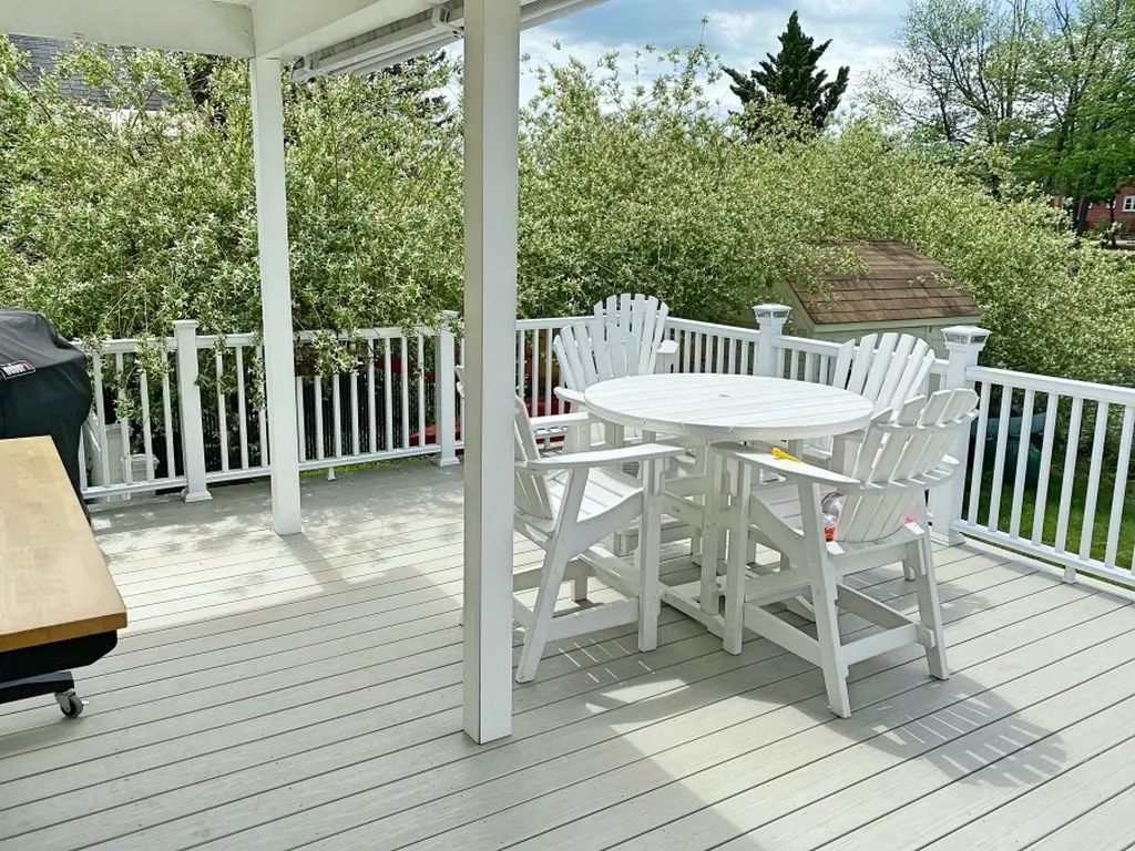 24 Riverside Court Laconia NH 03246