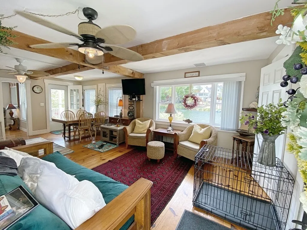 24 Riverside Court Laconia NH 03246