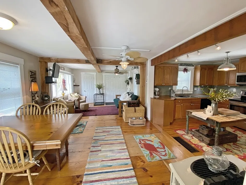 24 Riverside Court Laconia NH 03246