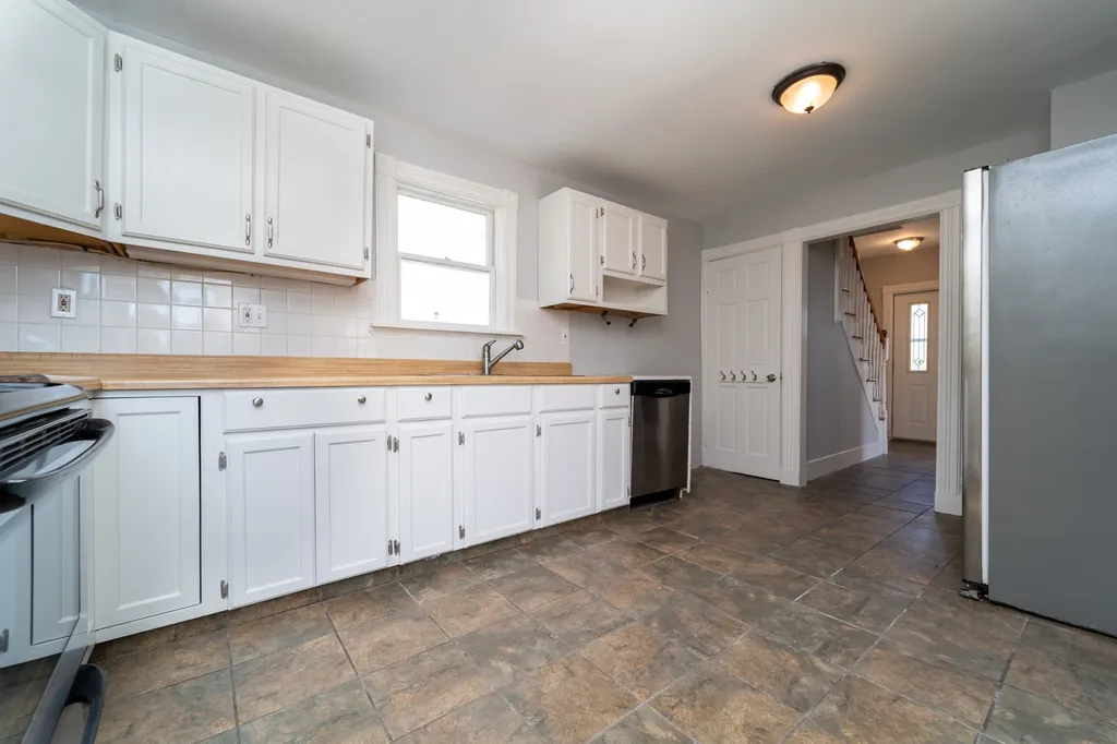 8 Ham Street Dover NH 03820