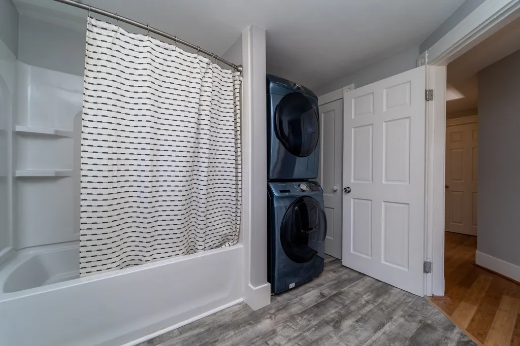 8 Ham Street Dover NH 03820