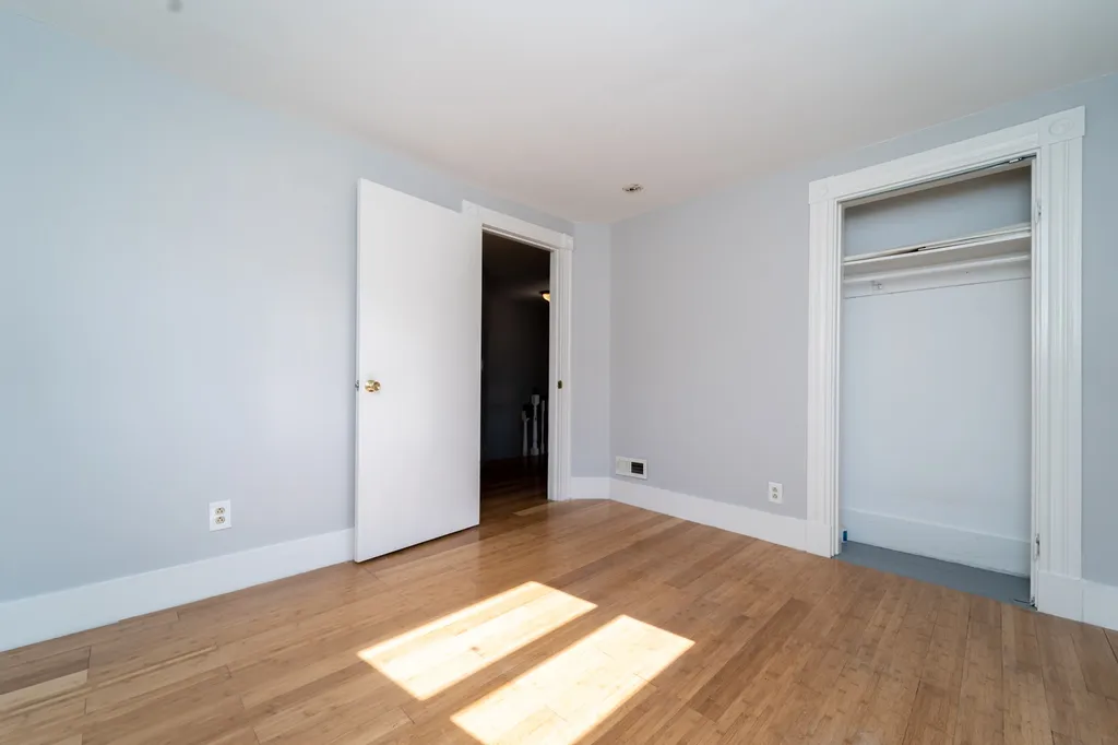 8 Ham Street Dover NH 03820
