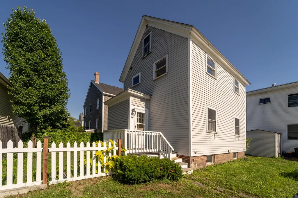 8 Ham Street Dover NH 03820