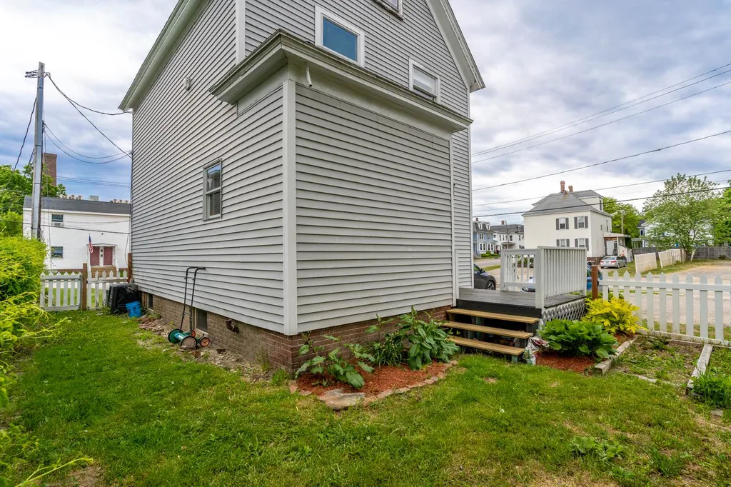 8 Ham Street Dover NH 03820