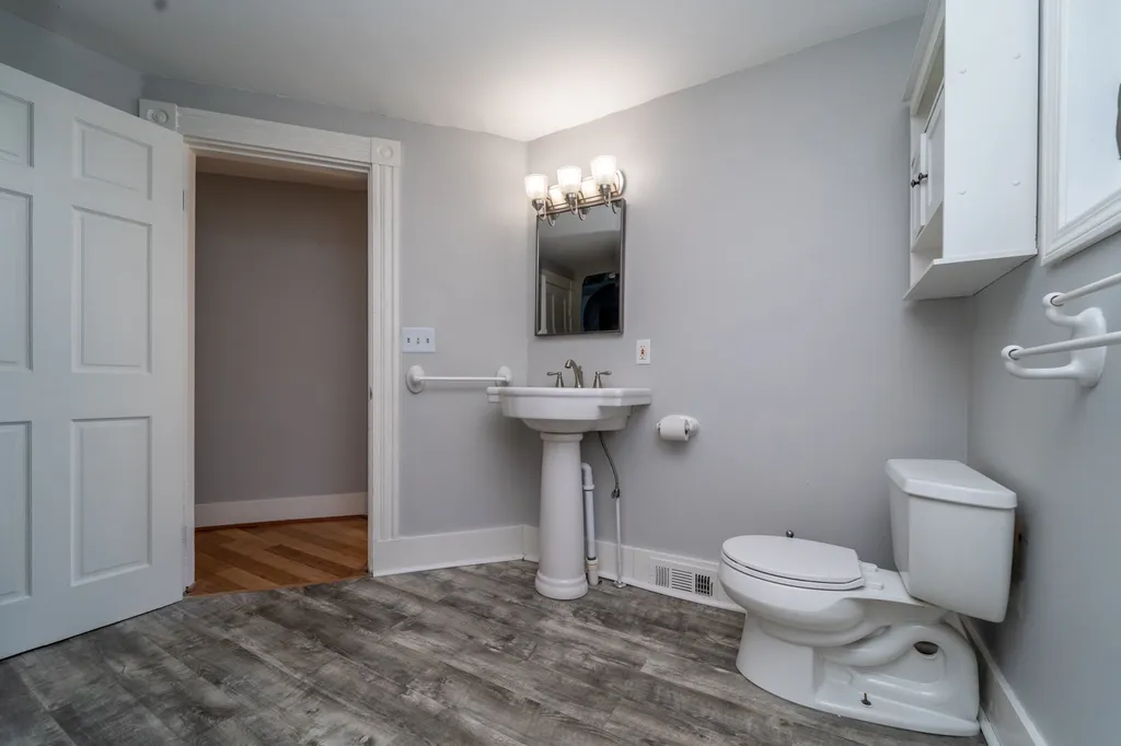 8 Ham Street Dover NH 03820