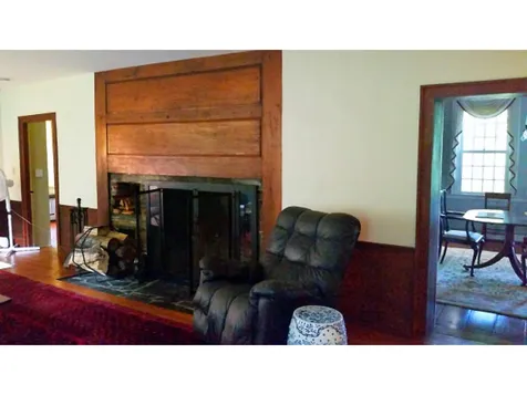 141 River Road Newfane VT 05345