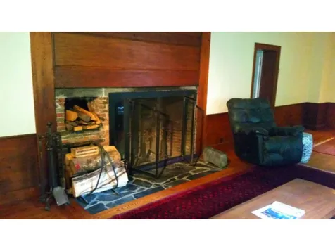 141 River Road Newfane VT 05345
