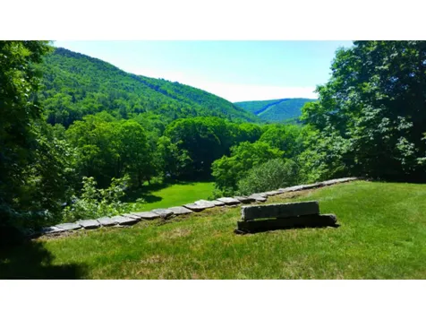 141 River Road Newfane VT 05345