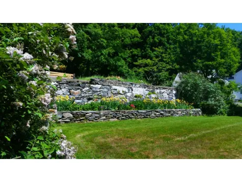 141 River Road Newfane VT 05345