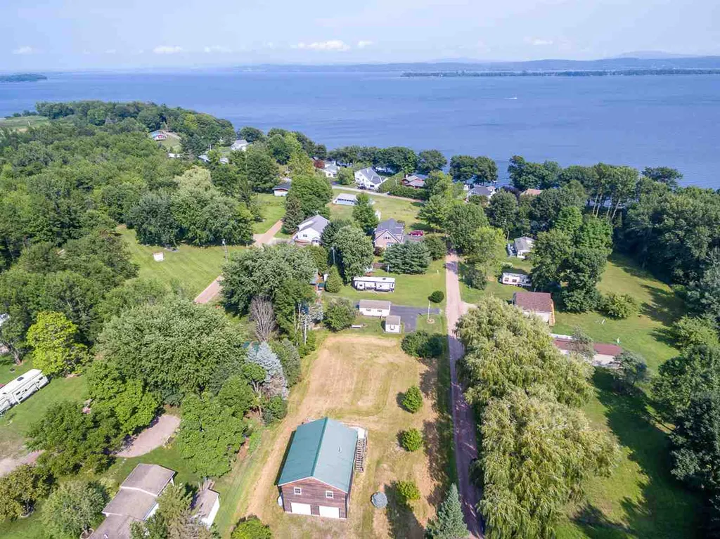 7 Sloop Road Grand Isle VT 05458