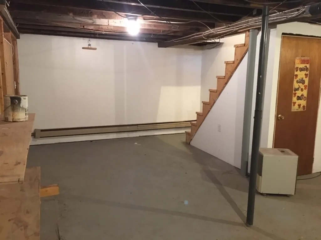 34 Edwards Street Colebrook NH 03576